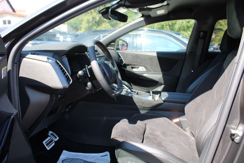Photo 9 de l'offre de DS DS 7 CROSSBACK II PALLAS BLUE HDI 130 CV GPS 3D CAMÃRA RE JA 19 FULL LED I-COKPIT BOITE AUTO EAT-8 à 36500€ chez Bougel transactions