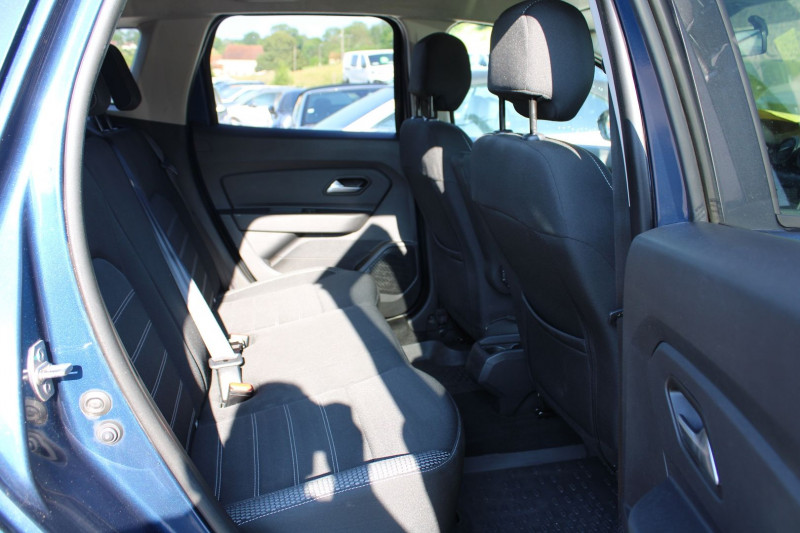 Photo 10 de l'offre de DACIA DUSTER III 1L3 TCE 130 CV PRESTIGE CAMÃRA GPS USB RÃGULATEUR BLUETOOTH ATTELAGE  BOITE 6V à 14800€ chez Bougel transactions