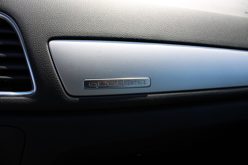 Photo 16 de l'offre de AUDI Q3 AMBITION 2L TDI 150 CV "QUATTRO" GPS FULL LED JA 17 RADAR BLUETOOTH RÃGULATEUR à 16990€ chez Bougel transactions