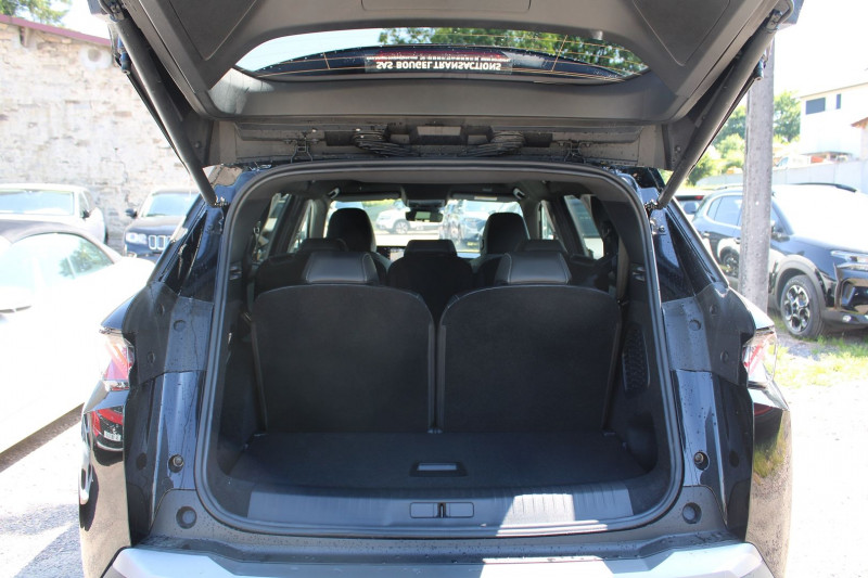 Photo 7 de l'offre de PEUGEOT 5008 PHASE 5 GT 145 CV HYBRIDE "7 PLACES" GPS 3D CAMÃRA USB JA 19 I-COKPIT BOITE AUTO DCS-6 à 38990€ chez Bougel transactions