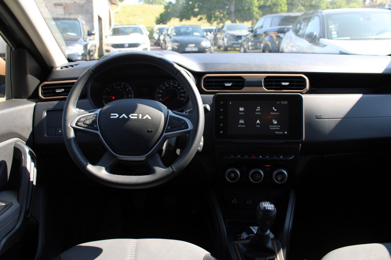 Photo 12 de l'offre de DACIA DUSTER 5 EXTREME BLUE DCI 115 CV 4X4 GPS 3D CAMÃRA FULL LED JA 17 USB PK HIVER RÃGULATEUR à 23990€ chez Bougel transactions