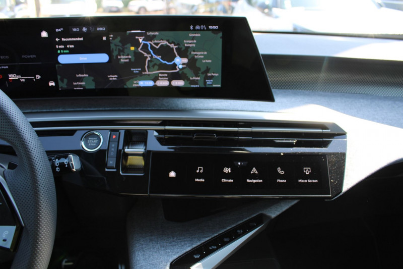 Photo 15 de l'offre de PEUGEOT 5008 PHASE 5 GT 145 CV HYBRIDE "7 PLACES" GPS 3D CAMÃRA USB JA 19 I-COKPIT BOITE AUTO DCS-6 à 38990€ chez Bougel transactions