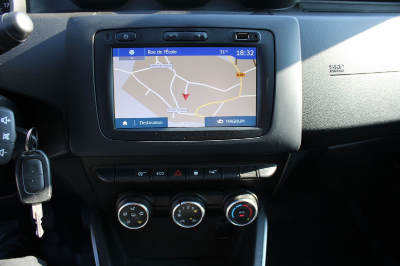 Photo 13 de l'offre de DACIA DUSTER III 1L3 TCE 130 CV PRESTIGE CAMÃRA GPS USB RÃGULATEUR BLUETOOTH ATTELAGE  BOITE 6V à 14800€ chez Bougel transactions