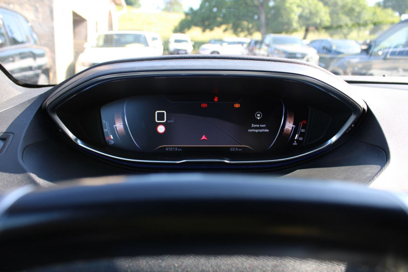 Photo 15 de l'offre de PEUGEOT 3008 III BLUE HDI 130 CV GT-LINE GPS 3D CAMÃRA MP3 USB JA 19 TOIT PANO FULL LED I-COKPIT à 21500€ chez Bougel transactions