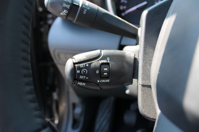 Photo 12 de l'offre de CITROEN C3 AIRCROSS II SHINE PACK 110 CV ESSENCE GPS 3D CAMÃRA JA 17 TOIT PANO USB FULL LED RÃGULATEUR à 17990€ chez Bougel transactions