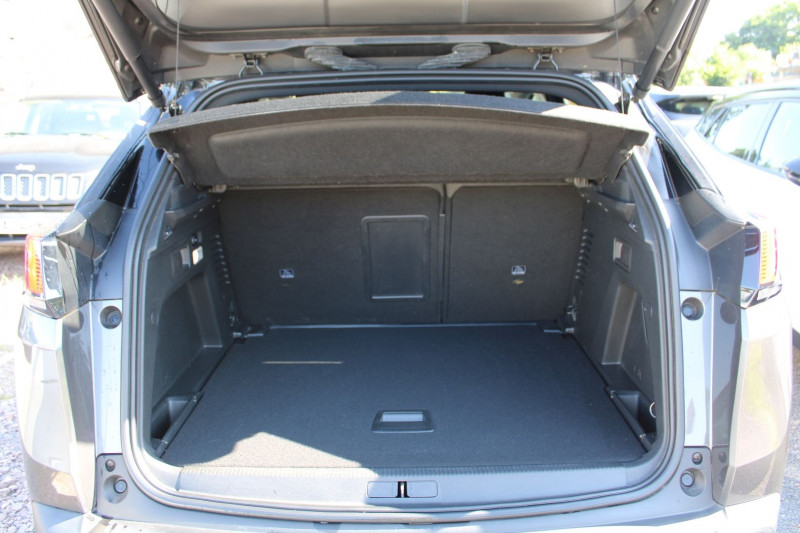 Photo 6 de l'offre de PEUGEOT 3008 III BLUE HDI 130 CV GT-LINE GPS 3D CAMÃRA MP3 USB JA 19 TOIT PANO FULL LED I-COKPIT à 21500€ chez Bougel transactions