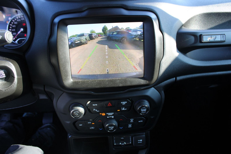 Photo 14 de l'offre de JEEP RENEGADE 80TH ANNIVERSARY JTD 130 CV GPS 3D CAMÃRA USB JA 18 ATTELAGE FULL LED RÃGULATEUR à 19990€ chez Bougel transactions
