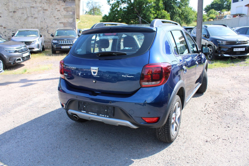 Photo 2 de l'offre de DACIA SANDERO III STEPWAY DCI 95 CAMÃRA GPS MÃDIA USB RÃGULATEUR BLUETOOTH LED ACCOUDOIR CLIM AUTO à 11990€ chez Bougel transactions