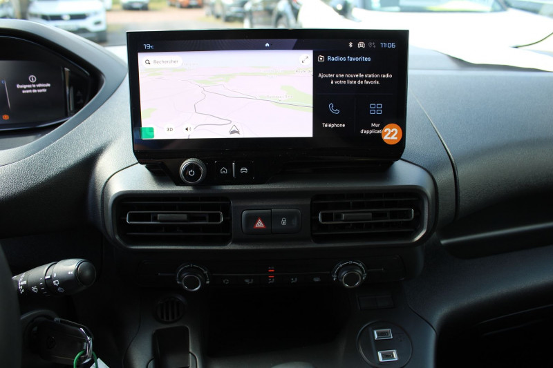 Photo 11 de l'offre de PEUGEOT PARTNER 4 AFFAIRE BLUE HDI 100 CV "3 PLACES" USB GPS 3D CAMÃRA RE BLUETOOTH TVA=18750 E HT à 22500€ chez Bougel transactions
