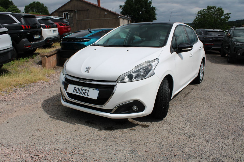 Photo 4 de l'offre de PEUGEOT 208 II ACTIVE BUSINESS 1L6 BLUE HDI GPS 3D CLIM AUDIO RE USB RADAR BLUETOOTH RÃGULATEUR à 10500€ chez Bougel transactions