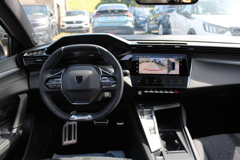 Photo 11 de l'offre de PEUGEOT 308 PHASE 4 GT HDI 130 CV GPS 3D CAMÃRA FOCAL USB JA 18 TOIT PANO I-COKPIT BOITE AUTO EAT-8 à 31500€ chez Bougel transactions