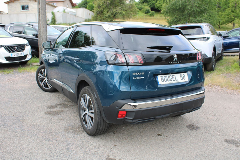 Photo 3 de l'offre de PEUGEOT 3008 PHASE 4 HYBRID 136 CV ALLURE EAT8 BOITE AUTO BICOLOR CAMÃRA 180 ABS FULL LEDS  JANTES 18 à 25900€ chez Bougel transactions