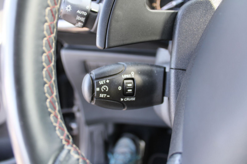 Photo 10 de l'offre de DS DS 3 110 CV ESSENCE PERFORMANCE LINE GPS 3D FULL LED CAMÃRA JA 17 BOITE AUTO EAT-6 à 13990€ chez Bougel transactions