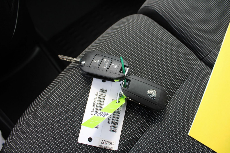 Photo 13 de l'offre de PEUGEOT PARTNER 4 AFFAIRE BLUE HDI 100 CV "3 PLACES" USB GPS 3D CAMÃRA RE BLUETOOTH TVA=18325 E HT à 21990€ chez Bougel transactions
