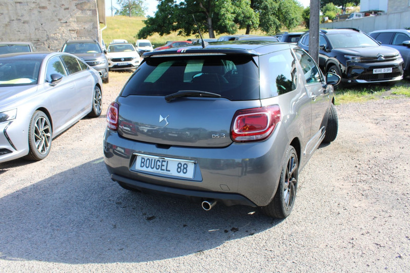 Photo 2 de l'offre de DS DS 3 110 CV ESSENCE PERFORMANCE LINE GPS 3D FULL LED CAMÃRA JA 17 BOITE AUTO EAT-6 à 13990€ chez Bougel transactions