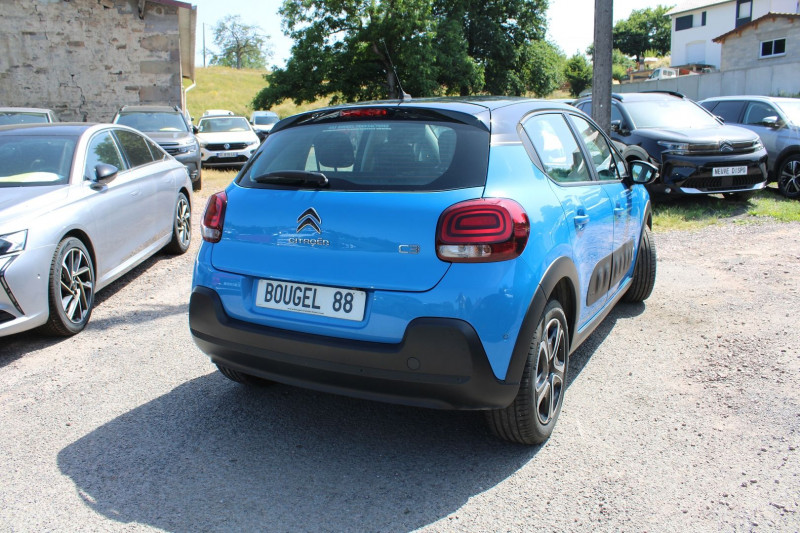 Photo 2 de l'offre de CITROEN C3 III 1L5 BLUEHDI 100 CV SHINE BICOLOR CAMÃRA 180 GPS USB BLUETOOTH ABS RÃGULATEUR ESP à 10990€ chez Bougel transactions