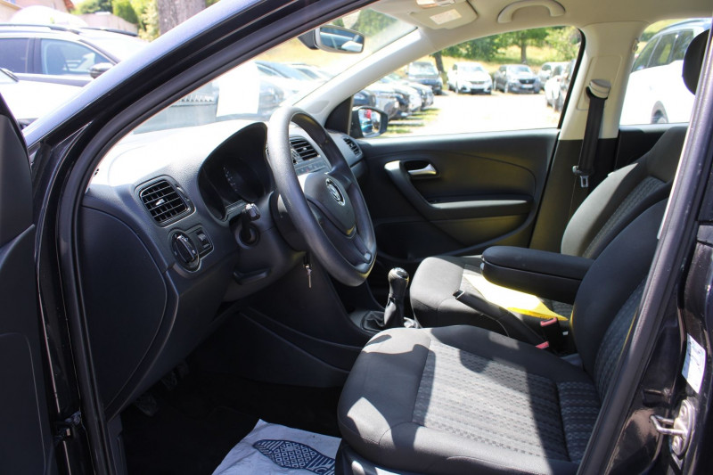 Photo 7 de l'offre de VOLKSWAGEN POLO BLUEMOTION TECHNOLOGY 1L4 TDI 75 CV CLIM AUDIO USB RE RADAR BLUETOOTH RÃGULATEUR à 10500€ chez Bougel transactions