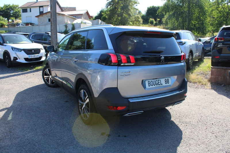 Photo 3 de l'offre de PEUGEOT 5008 III BLUE HDI 130 CV ALLURE "7 PLACES" GPS 3D CAMÃRA RE USB JA 18 I-COKPIT RÃGULATEUR à 20500€ chez Bougel transactions