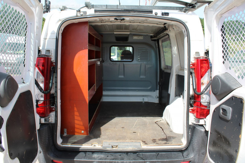 Photo 6 de l'offre de CITROEN JUMPY FG L1 H1 PACK CD HDI CLIM RADAR RE RÃGULATEUR à 9990€ chez Bougel transactions