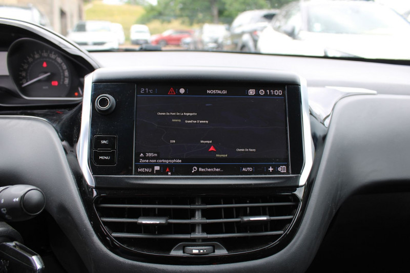 Photo 11 de l'offre de PEUGEOT 208 II ACTIVE BUSINESS 1L6 BLUE HDI GPS 3D CLIM AUDIO RE USB RADAR BLUETOOTH RÃGULATEUR à 10500€ chez Bougel transactions