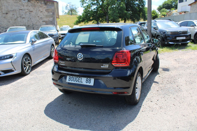 Photo 2 de l'offre de VOLKSWAGEN POLO BLUEMOTION TECHNOLOGY 1L4 TDI 75 CV CLIM AUDIO USB RE RADAR BLUETOOTH RÃGULATEUR à 10500€ chez Bougel transactions