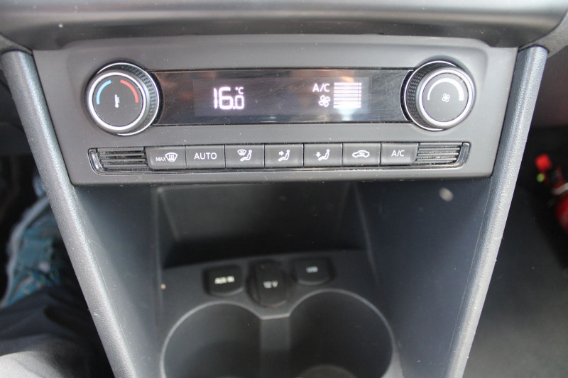 Photo 14 de l'offre de VOLKSWAGEN POLO BLUEMOTION TECHNOLOGY 1L4 TDI 75 CV CLIM AUDIO USB RE RADAR BLUETOOTH RÃGULATEUR à 10500€ chez Bougel transactions