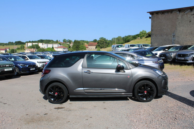 Photo 5 de l'offre de DS DS 3 110 CV ESSENCE PERFORMANCE LINE GPS 3D FULL LED CAMÃRA JA 17 BOITE AUTO EAT-6 à 13990€ chez Bougel transactions