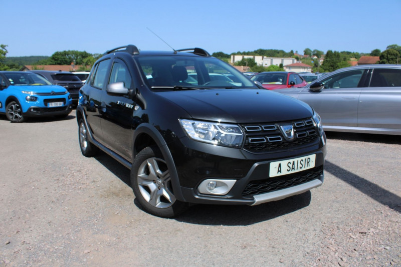 Dacia SANDERO III STEPWAY DCI 95 GPS MÃDIA USB LEDS ABS RÃGULATEUR BLUETOOTH CLIMAT  ATTELAGE Diesel NOIR INTENSE Occasion à vendre