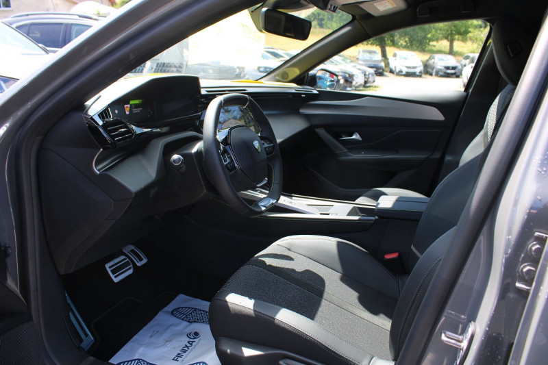 Photo 8 de l'offre de PEUGEOT 308 PHASE 4 GT BLUEHDI 130 EAT8 BOITE AUTO CUIR CAMÃRA 180 JANTES 18 REGULATEUR ADAPTATIF à 29500€ chez Bougel transactions