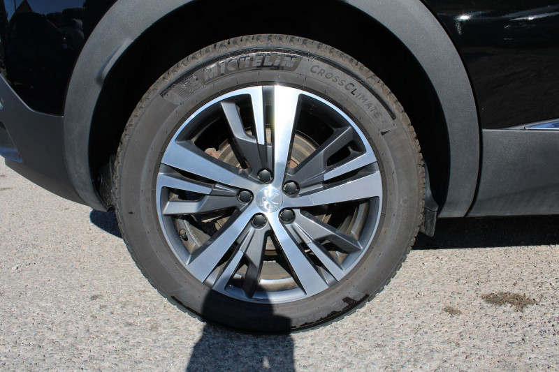 Photo 7 de l'offre de PEUGEOT 3008 PHASE 4 ALLURE PACK 130 CV GPS 3D CAMÃRA USB FULL LED RE JA 18 I-COKPIT BOITE AUTO EAT-8 à 27990€ chez Bougel transactions