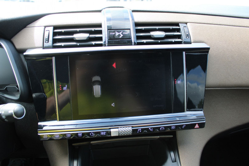 Photo 13 de l'offre de DS DS 7 CROSSBACK BLUE HDI 130 CV SO CHIC GPS ANDROID ATTELAGE JA 18 I-COKPIT XÃNON+LED RÃGULATEUR à 18500€ chez Bougel transactions