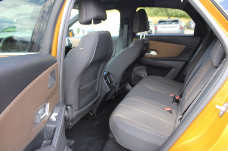 Photo 9 de l'offre de DS DS 7 CROSSBACK BLUE HDI 130 CV SO CHIC GPS ANDROID ATTELAGE JA 18 I-COKPIT XÃNON+LED RÃGULATEUR à 18500€ chez Bougel transactions