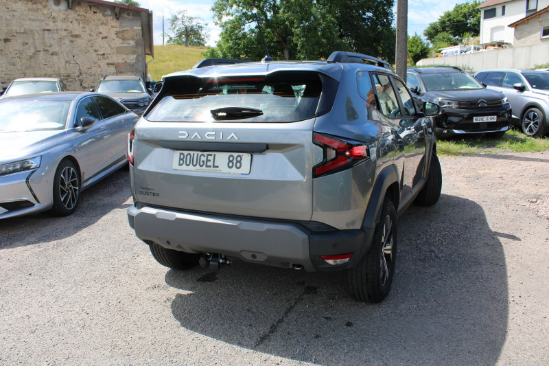 Photo 2 de l'offre de DACIA DUSTER VI TCE MILD HYBRID 130 CV EXPRESSION GPS CARPLAY JA 17 ATTELAGE FULL LED RÃGULATEUR à 23990€ chez Bougel transactions