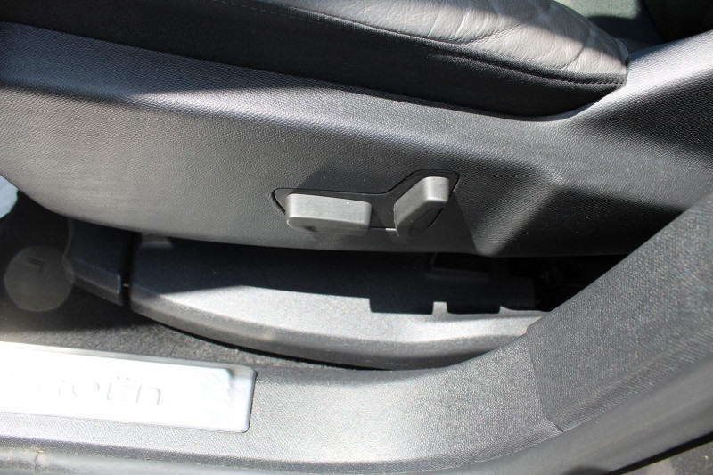 Photo 14 de l'offre de CITROEN C5 AIRCROSS SHINE EAT8 BOITE AUTO BLUEHDI 130CV CAMÃRA TOIT OUVRANT CUIR FULL LEDS GRAND GPS à 17800€ chez Bougel transactions