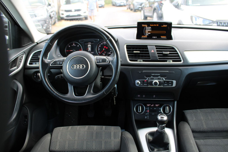 Photo 11 de l'offre de AUDI Q3 SPORT ULTRA 2L TDI 150 GPS COULEUR FULL LEDS RÃGULATEUR BLUETOOTH CLIM  BOITE 6V à 16500€ chez Bougel transactions