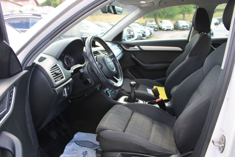 Photo 9 de l'offre de AUDI Q3 SPORT ULTRA 2L TDI 150 GPS COULEUR FULL LEDS RÃGULATEUR BLUETOOTH CLIM  BOITE 6V à 16500€ chez Bougel transactions