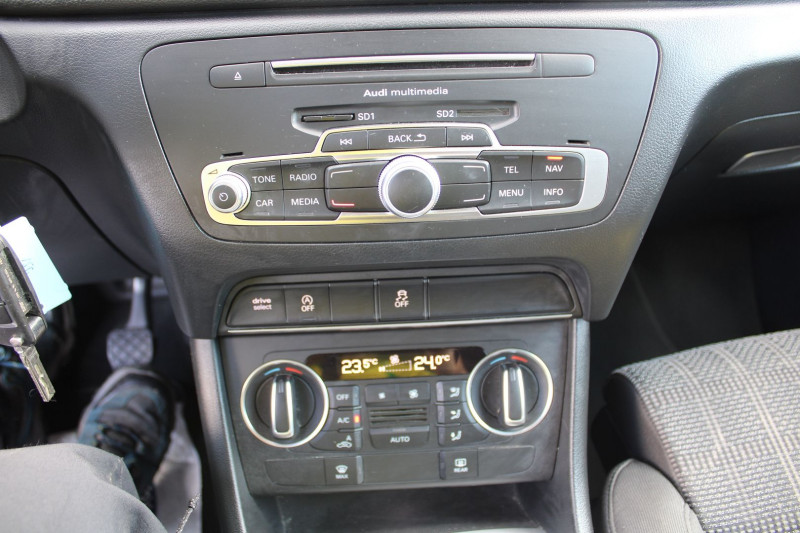 Photo 14 de l'offre de AUDI Q3 SPORT ULTRA 2L TDI 150 GPS COULEUR FULL LEDS RÃGULATEUR BLUETOOTH CLIM  BOITE 6V à 16500€ chez Bougel transactions