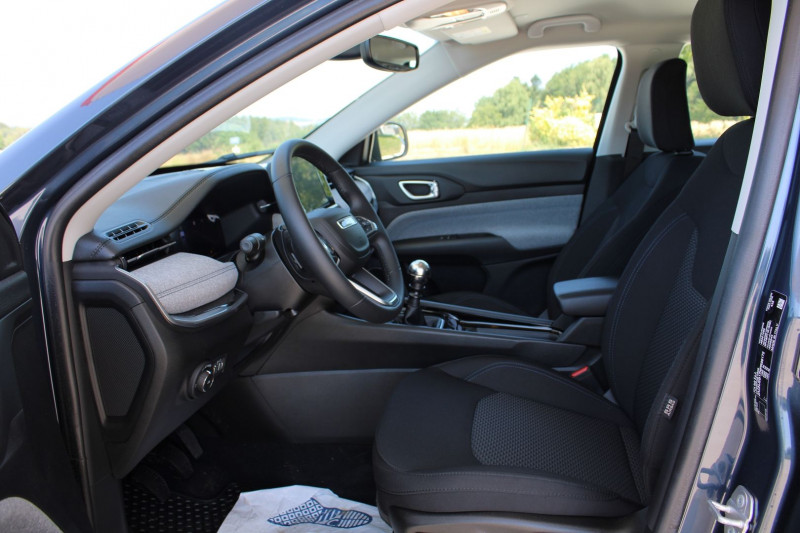 Photo 8 de l'offre de JEEP COMPASS LONGITUDE TURBO 130 BOITE 6V CAMÃRA GPS LINK USB RÃGULATEUR BLUETOOTH FULL LEDS à 23800€ chez Bougel transactions