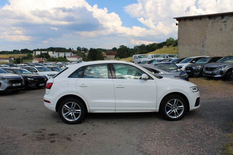 Photo 5 de l'offre de AUDI Q3 SPORT ULTRA 2L TDI 150 GPS COULEUR FULL LEDS RÃGULATEUR BLUETOOTH CLIM  BOITE 6V à 16500€ chez Bougel transactions