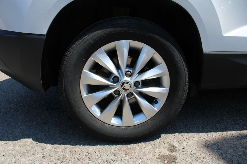 Photo 7 de l'offre de SKODA KAROQ 2.0 TDI 150CH SCR 4X4 DSG EURO6AP à 26500€ chez Bougel transactions