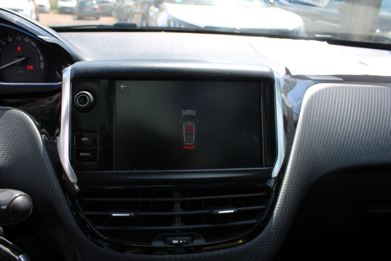 Photo 17 de l'offre de PEUGEOT 2008 II ALLURE 110 CV ESSENCE GPS 3D TOIT PANO USB JA 16 ATTELAGE RADAR BOITE AUTO EAT-6 à 10500€ chez Bougel transactions