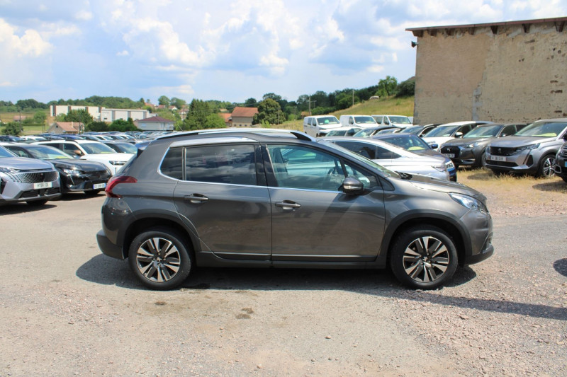 Photo 5 de l'offre de PEUGEOT 2008 II ALLURE 110 CV ESSENCE GPS 3D TOIT PANO USB JA 16 ATTELAGE RADAR BOITE AUTO EAT-6 à 10500€ chez Bougel transactions