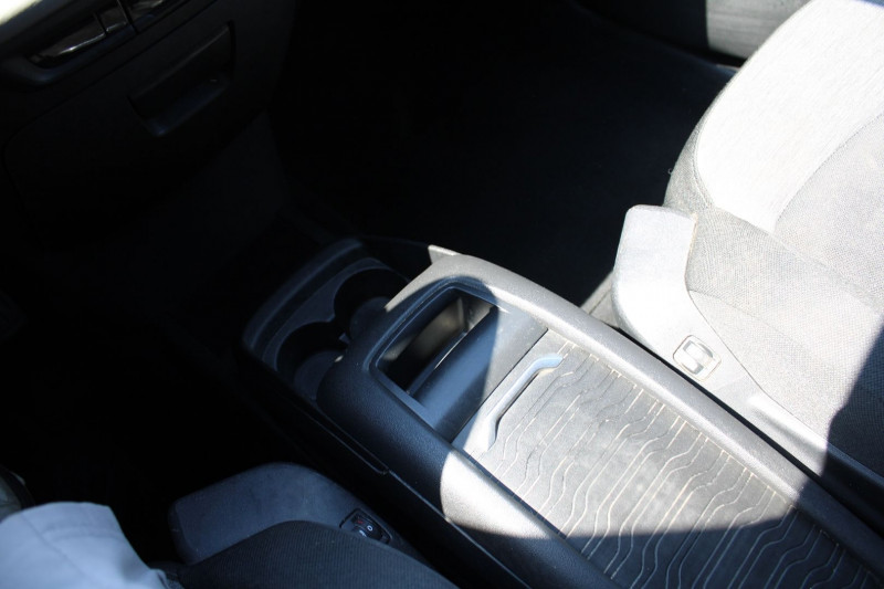 Photo 13 de l'offre de CITROEN GRAND C4 PICASSO II BLUEHDI 120CH BUSINESS + GPS 3D CAMÃRA RE USB JA 16 RÃGALUTEUR BOITE AUTO ETA-6 à 13500€ chez Bougel transactions