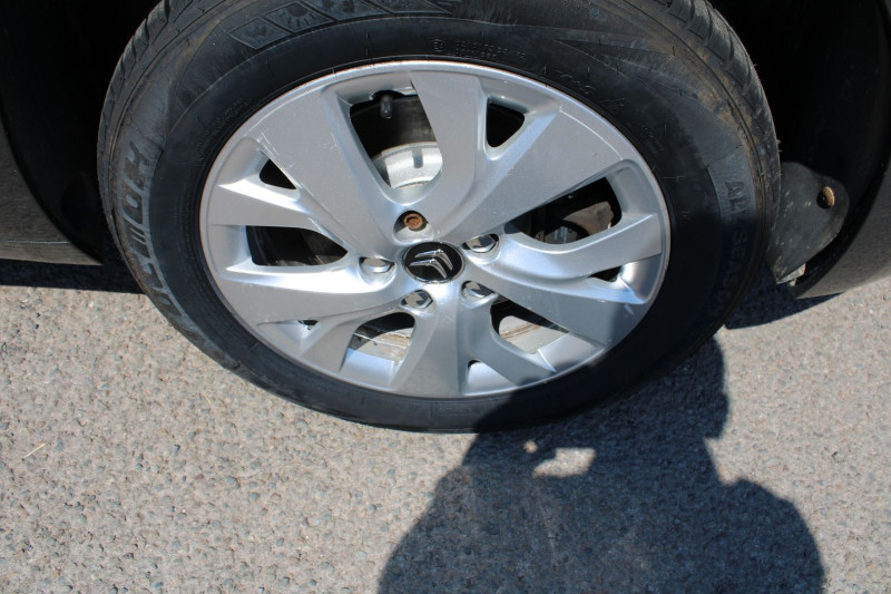 Photo 8 de l'offre de CITROEN GRAND C4 PICASSO II BLUEHDI 120CH BUSINESS + GPS 3D CAMÃRA RE USB JA 16 RÃGALUTEUR BOITE AUTO ETA-6 à 13500€ chez Bougel transactions