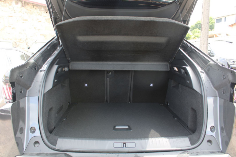 Photo 6 de l'offre de PEUGEOT 3008 PHASE 5 ALLURE 145 CV HYBRIDE GPS 3D CAMÃRA USB JA 19 FULL LED I-COKPIT BOITE AUTO DCS-6 à 33500€ chez Bougel transactions