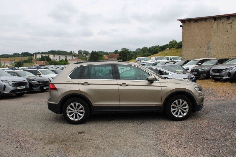 Photo 5 de l'offre de VOLKSWAGEN TIGUAN 4 SPORT 2L TDI 150 GPS MÃDIA USB CAMÃRA RÃGULATEUR BLUETOOTH TOIT PANO  BOITE 6V à 18990€ chez Bougel transactions