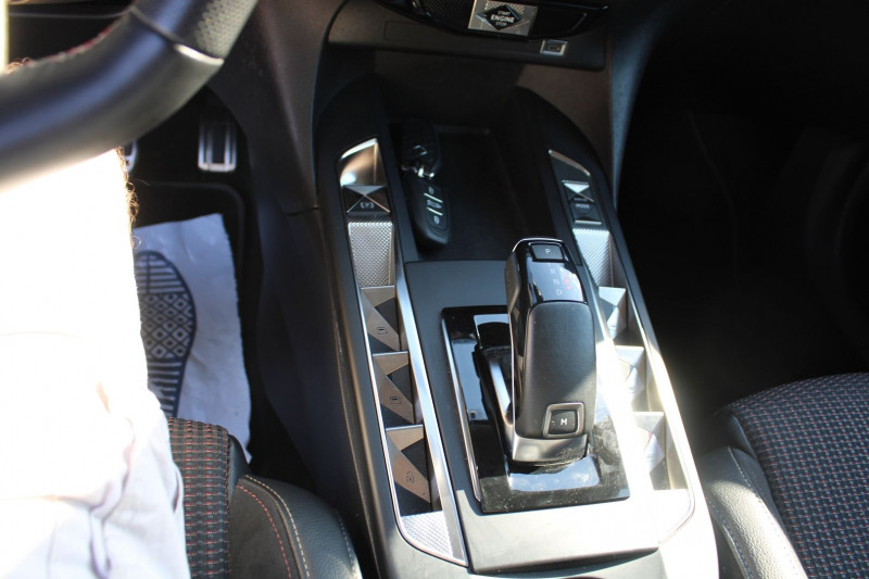 Photo 10 de l'offre de DS DS 3 CROSSBACK II PERFORMANCE LINE HDI 130CV GPS 3D CAMÃRA RE GRIP JA 18 FULL LED BOITE AUTO EAT-8 à 26500€ chez Bougel transactions