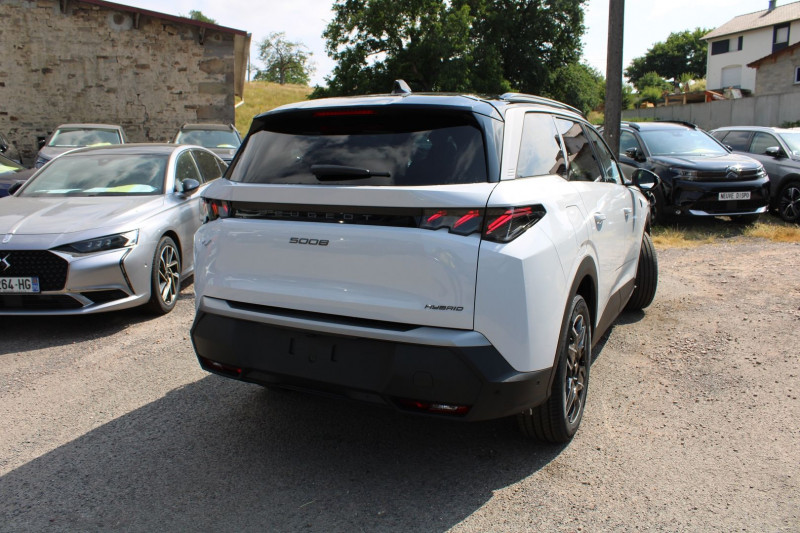 Photo 2 de l'offre de PEUGEOT 5008 PHASE 5 GT BICOLOR HYBRID 145 CV 7 PLACES EAT8 BOITE AUTO CUIR CAMÃRA 360  JANTES 19 à 37900€ chez Bougel transactions
