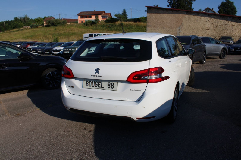 Photo 2 de l'offre de PEUGEOT 308 III SW ACTIVE 110 CV ESSENCE CLIM GPS 3D AUDIO MP3 USB JA 17 RADAR BLUETOOTH RÃGULATEUR à 10990€ chez Bougel transactions