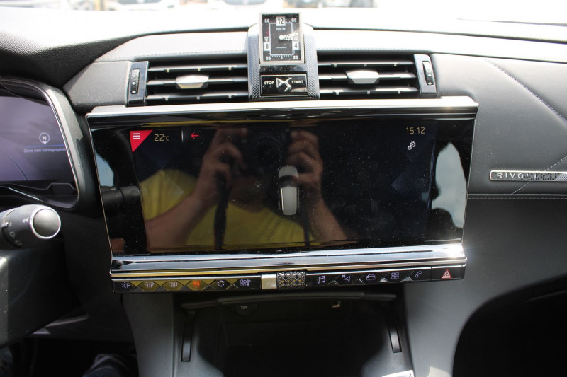 Photo 15 de l'offre de DS DS 7 CROSSBACK RIVOLI BLUE HDI 130 CV GPS 3D XÃNON+LED USB JA 18 I-COKPIT CUIR BOITE AUTO EAT-8 à 17500€ chez Bougel transactions